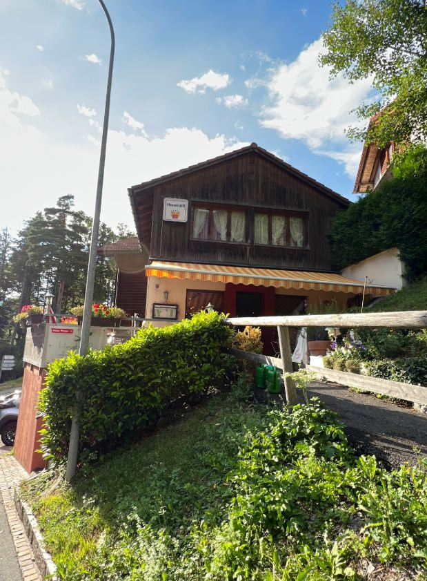 Restaurant "Heusträffl" mit Bar, 9497 Triesenberg