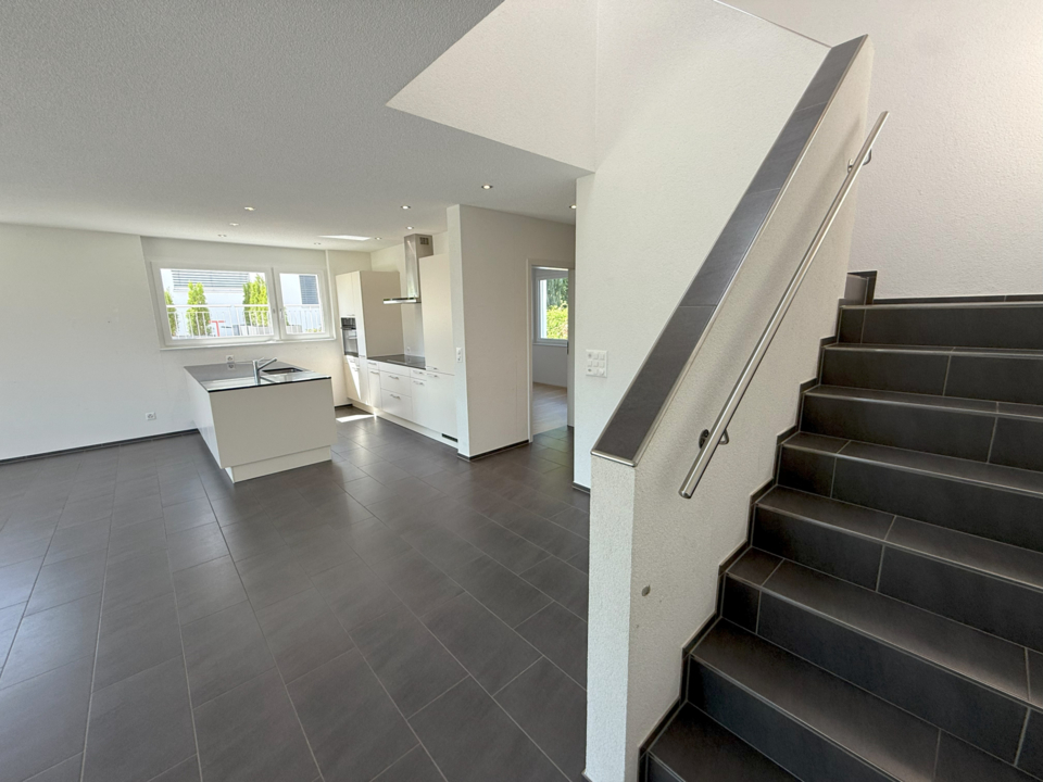 5.5 Zimmer-Doppelhaushälfte, CH-9473 Gams